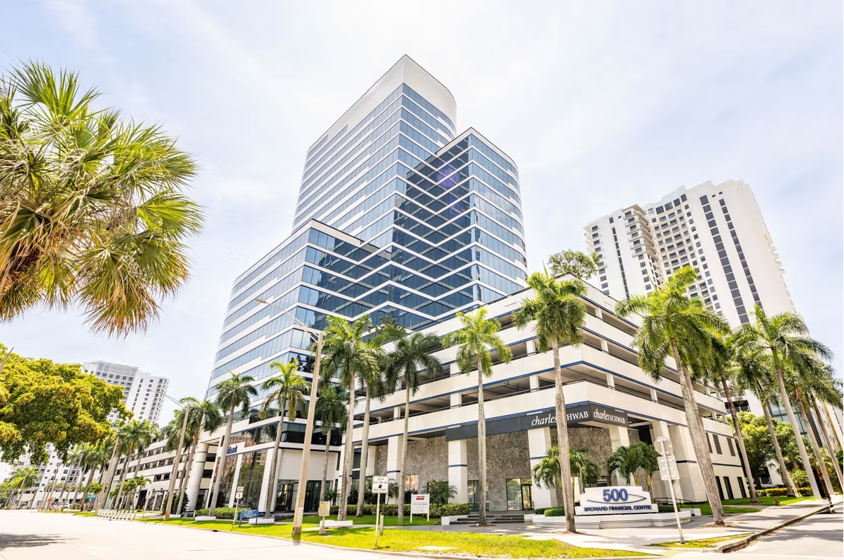500 E Broward Blvd building exterior in downtown Fort Lauderdale